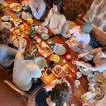The Far End Surf House - Surf & Yoga Holidays Bed & Breakfast Lourinhã