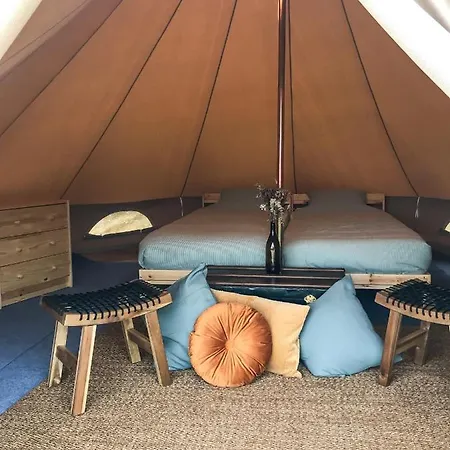 The Far End Surf House - Surf & Yoga Holidays Отель типа 