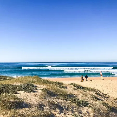 The Far End Surf House - Surf & Yoga Holidays * לוריניה