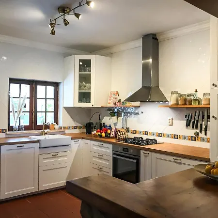 Oda ve Kahvaltı The Far End Surf House - Surf & Yoga Holidays *