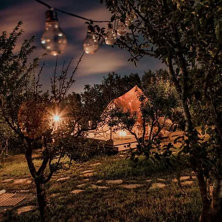 The Far End Surf House - Surf & Yoga Holidays Lourinhã