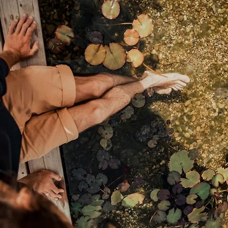 The Far End Surf House - Surf & Yoga Holidays Oda ve Kahvaltı *