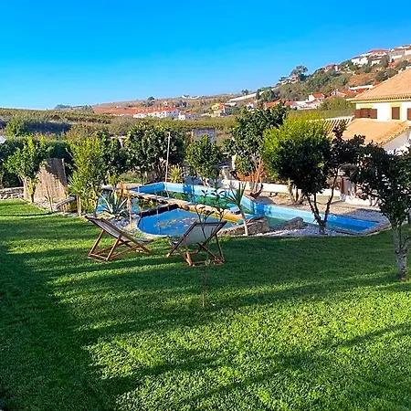 The Far End Surf House - Surf & Yoga Holidays Lourinhã