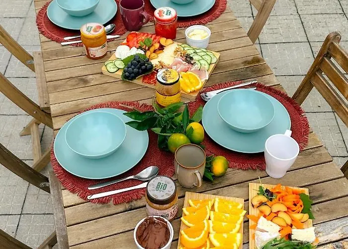 ベッド・アンド・ブレックファスト The Far End Surf House - Surf & Yoga Holidays *