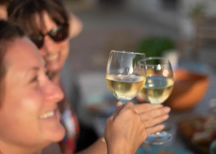 The Far End Surf House - Surf & Yoga Holidays * ロウリニャン