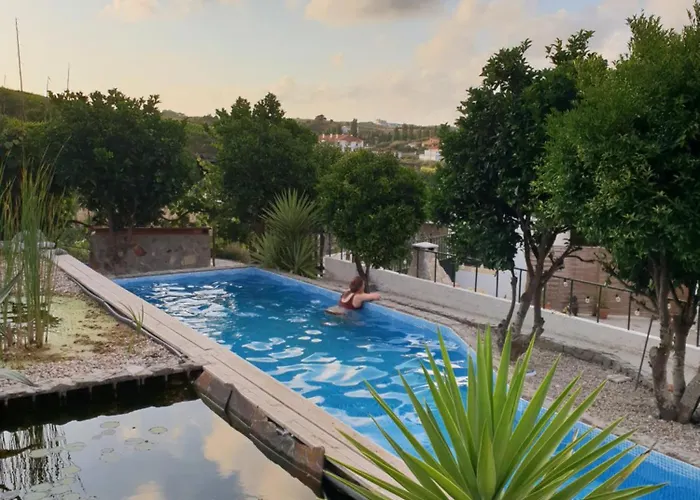 ベッド・アンド・ブレックファスト The Far End Surf House - Surf & Yoga Holidays ロウリニャン